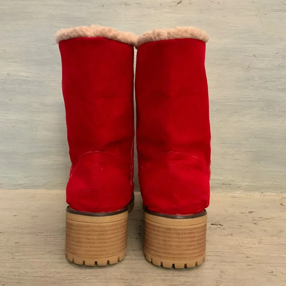 N/A red faux